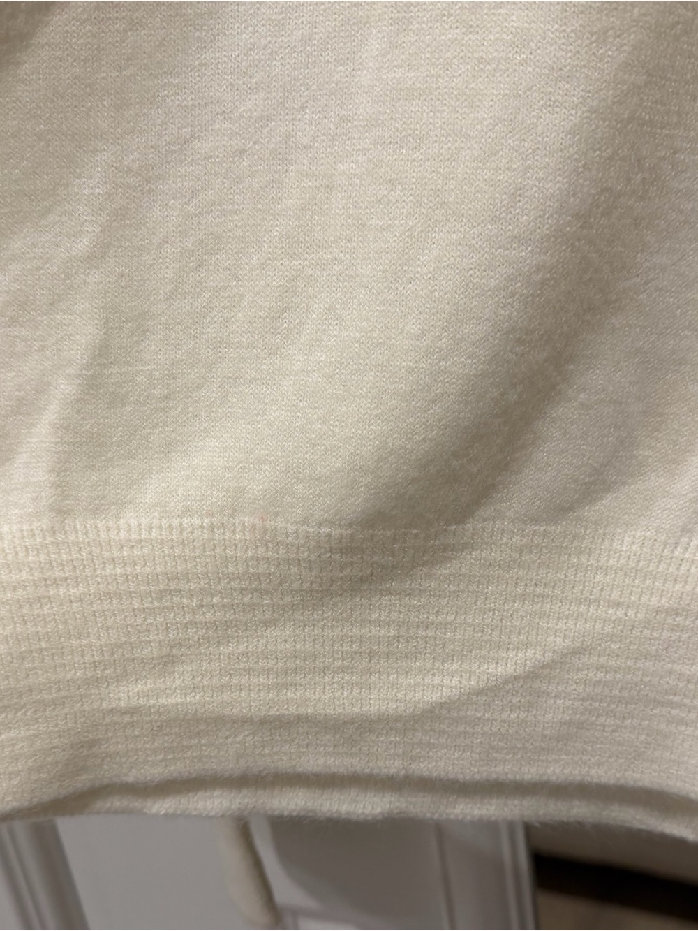 Vintage Dior Men’s Ivory V-Neck Sweater - Picture 7 of 9